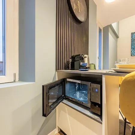 Navigli Duplex Elegante Con Vista Canale Daire Milano