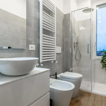 Daire Navigli Duplex Elegante Con Vista Canale Milano